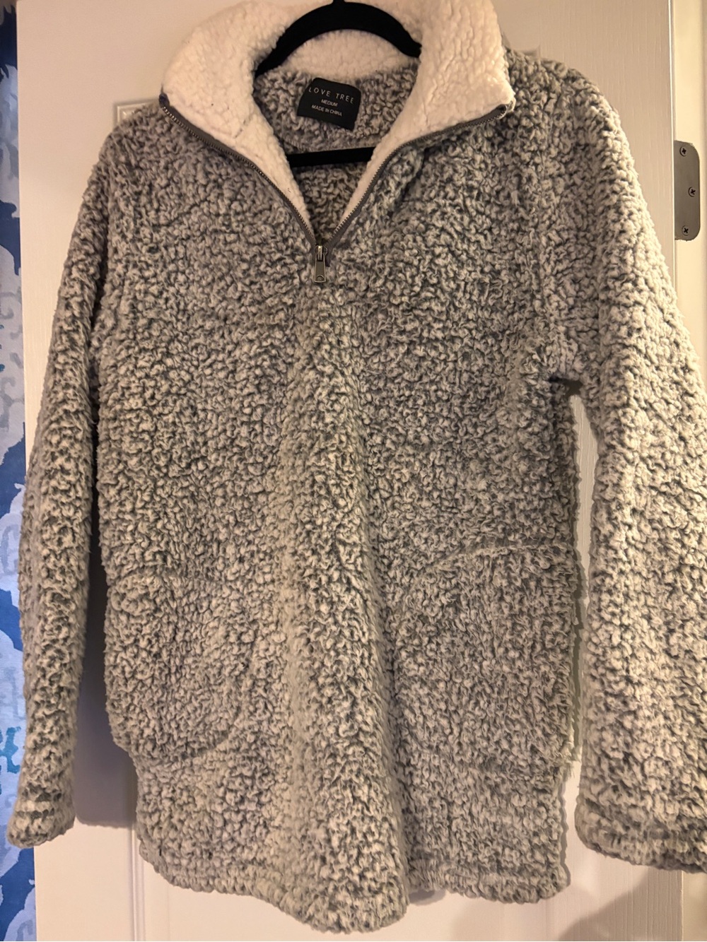 Love Tree Woman’s Light Gray Sherpa Zip-Up Pullover